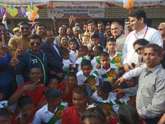 ओवर आल चैंपियनशिप पर चमरौआ का कब्जा