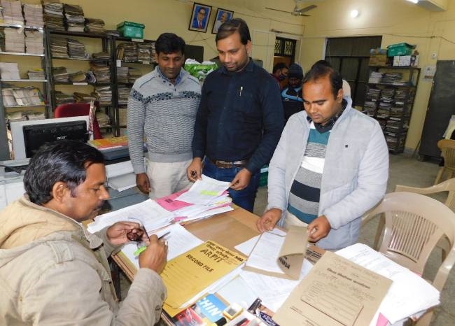 मतदान केंद्रों की हकीकत की पड़ताल करेंगे अफसर