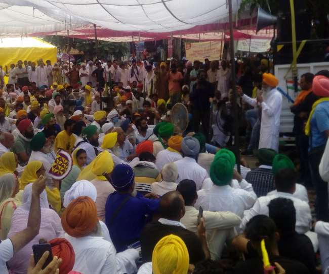 Karnal Kisan Andolan: दिन भर किसान नेताओं ने भरा जोश, अब अगले कदम पर टिकी निगाहें