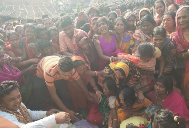 पिकअप की ठोकर से बाइक सवार की मौत, दूसरा जख्मी