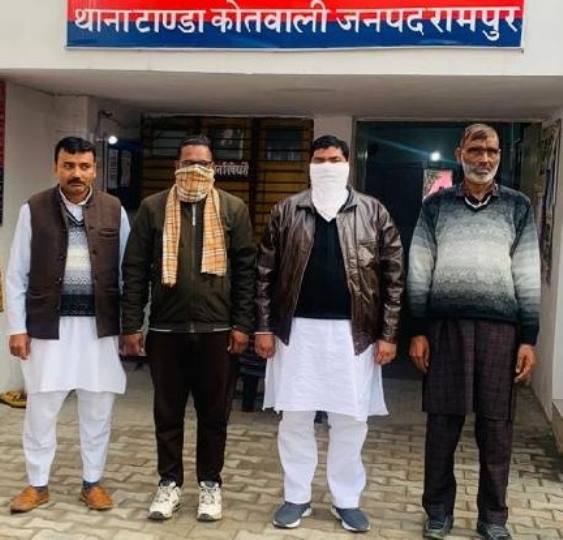 बिना अनुमति सभा करने पर जिपं सदस्य के पति समेत 75 लोगों पर मुकदमा