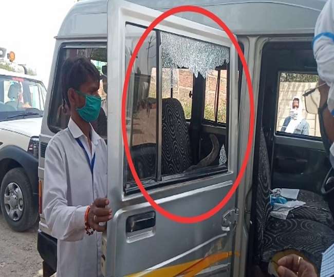 चित्रकूट में लॉकडाउन का पालन कराने पहुंचे अफसरों पर जानलेवा हमला, पथराव और तोड़फोड़ करने वालों पर मुकदमा दर्ज