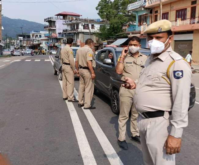 कोरोना कर्फ्यू का असर, टिफन व फूड होम डिलीवरी बंद होने से कांगड़ा में भूखे रहे ये विद्यार्थी