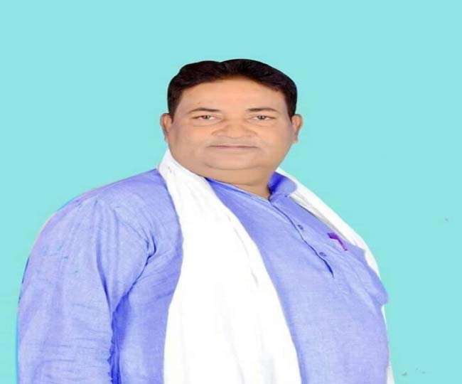 Rohtas: पंचायत को राष्ट्रीय पहचान दिलाने वाले मुखिया सिकंदर सिंह का निधन, लखनउ में ली अंतिम सांस