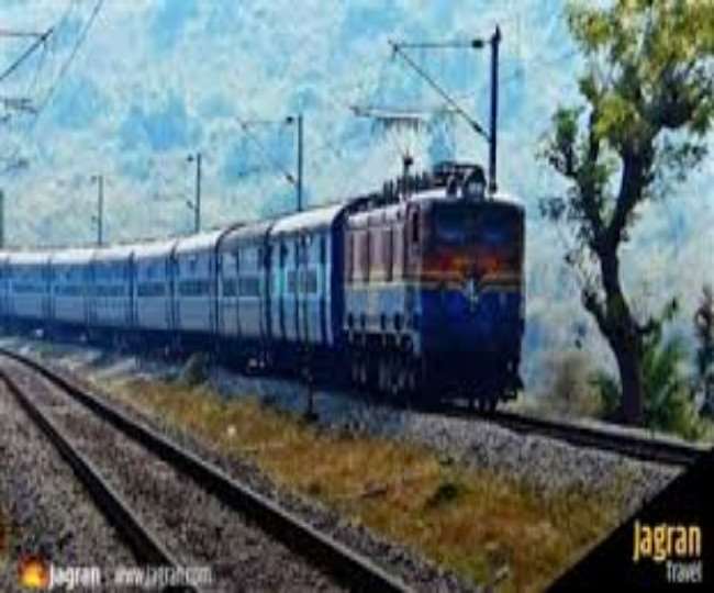 यात्रीगण ध्यान देंः मंगलवार को ये पांच ट्रेन चल रही है विलंब से, देखे पूरी लिस्ट