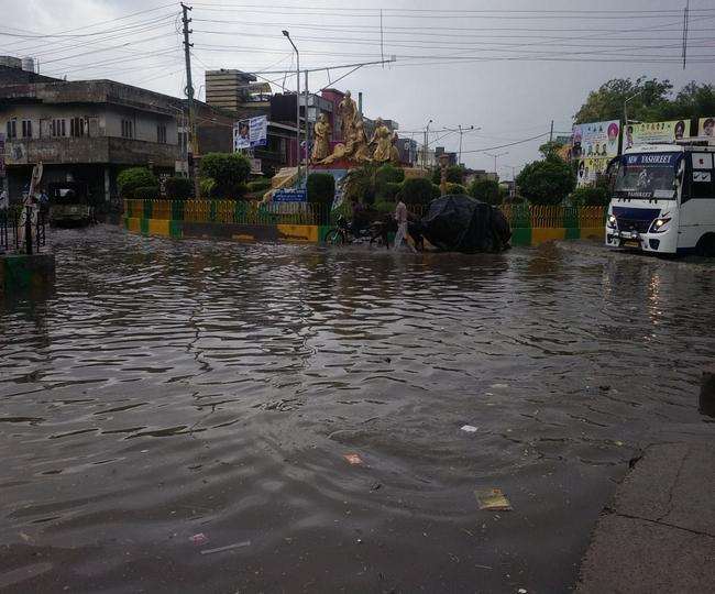 Rain in Punjab: पंजाब के लुधियाना सहित कई शहराें में भारी बारिश, जानें कैसा रहेगा अगले 3 दिन माैसम