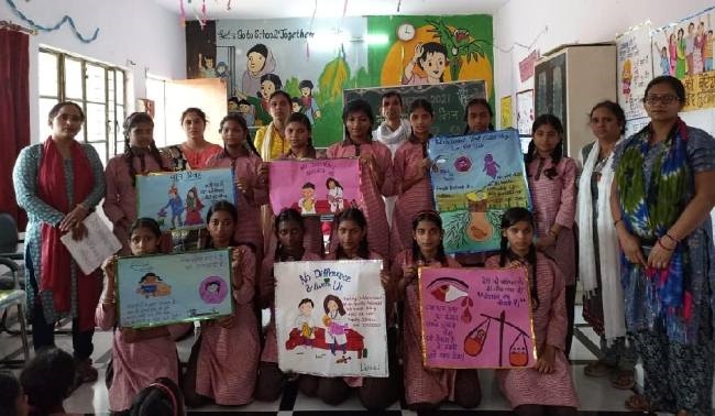 पोस्टर प्रतियोगिता के जरिए बेटी बचाओ, बेटी पढ़ाओ का दिया मंत्र