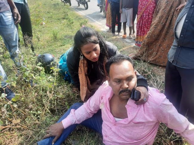 पेटरवार में दो दुर्घटनाओं में पांच लोग घायल