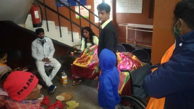 छठ पूजा से लौट रहे प्रवासियों से भरा ट्राला पलटा, पांच घायल