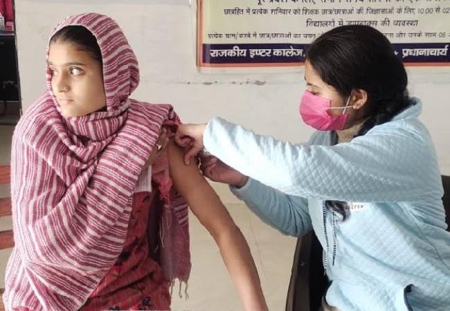 महिला चिकित्सक सहित 15 लोगों की कोरोना रिपोर्ट पाजिटिव
