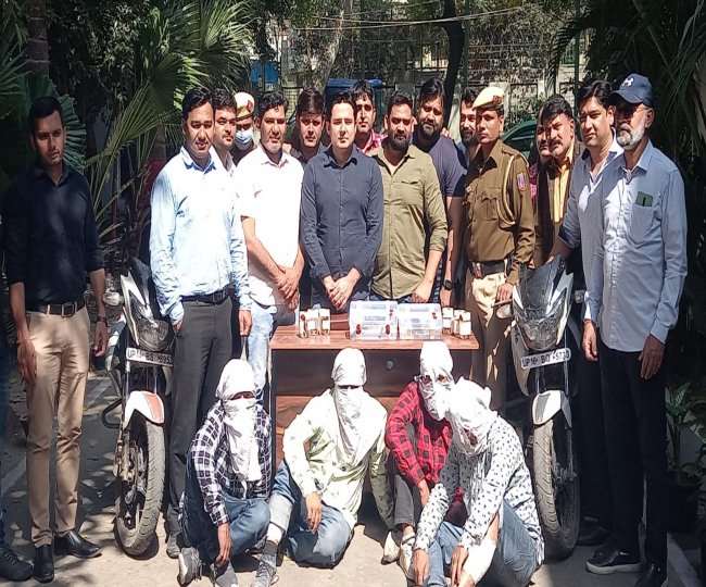 दिल्ली के सीमापुरी में पुलिस और बदमाशों के बीच मुठभेड़, लूटपाट करने वाले चार आरोपित गिरफ्तार