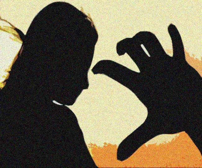 Misdeed and Murder in Badaun : बदायूं में छह साल की बच्ची की दुष्कर्म के बाद हत्या, भाग रहे आरोपित को ग्रामीणों ने पकड़कर पीटा, जानें आरोपित को ग्रामीणों के चंगुल से छुड़ाने में पुलिस के हाथ पांव क्यों फूले
