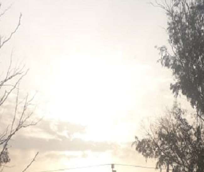 Aligarh Weather Forecast : सूरज की तपिश हुई बर्दाश्त से बाहर, दिन में सड़कों पर पसरने लगा सन्नाटा Aligarh news