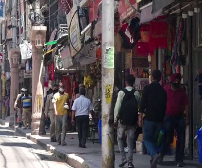 Weekend Lockdown In Jammu: फिर थमी शहर की रफ्तार, सुबह चार घंटे के लिए खुली आवश्यक वस्तुओं की दुकानें