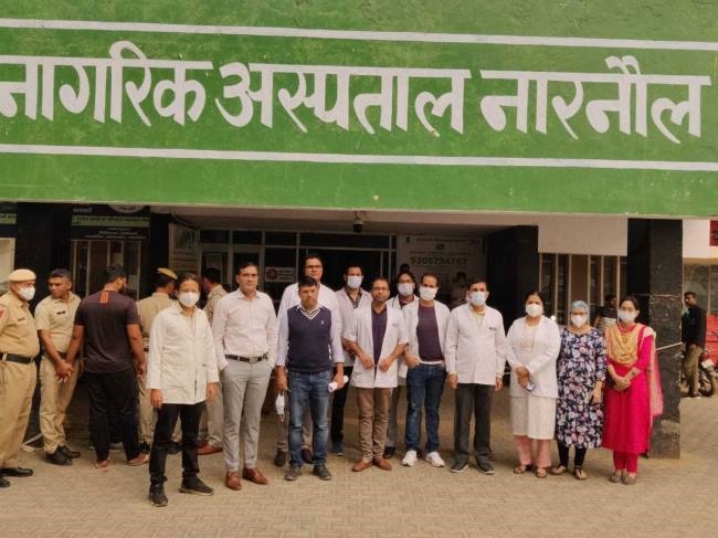 जिला में दो घंटे चिकित्सकों ने किया कार्य बहिष्कार, मरीजों को इलाज के लिए हुई परेशानी