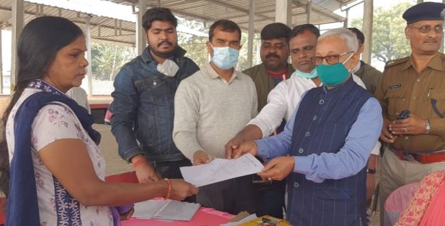 बनियाहीर में 204 आवेदनों पर हुई कार्रवाई