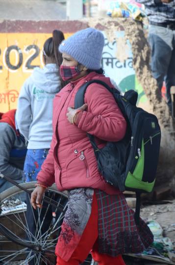 फिर बिगड़ा मौसम, बादलों के आगे सूरज की नहीं चली