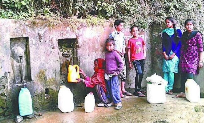 चम्पावत के 11 जल स्रोतों में आई 17 प्रतिशत पानी की कमी