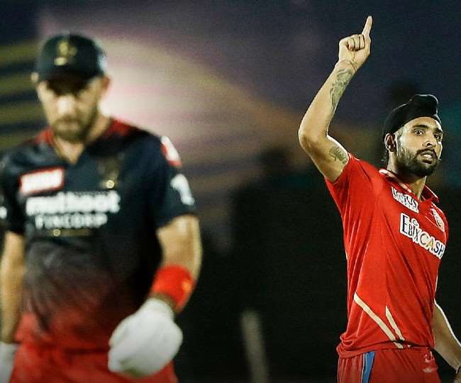 IPL Playoffs 2022: शर्मनाक हार से बैंगलोर की उम्मीदों को झटका, अब प्लेआफ में कैसे पहुंचेगी टीम ?