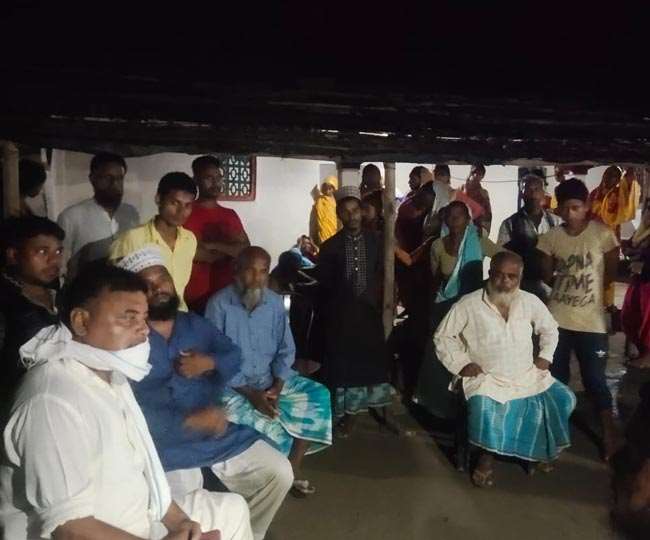 किशनगंज में सड़क दुर्घटना में एक की मौत, तीन जख्मी