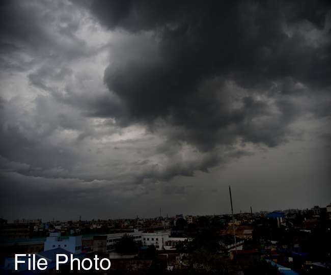 Bihar Weather: बिहार में बादल दिखाएंगे कमाल, पटना के मौसम विज्ञान केंद्र ने जारी किया पूर्वानुमान