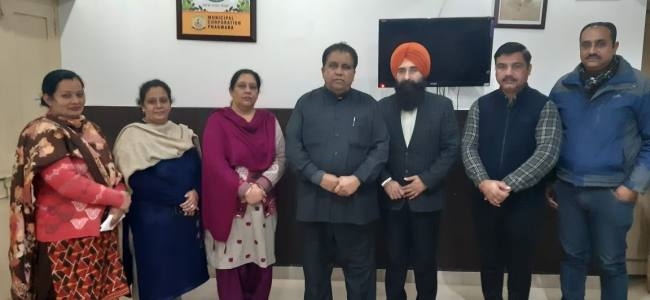 लाभार्थियों को मिल रहा पीएम आवास योजना का लाभ : मेयर