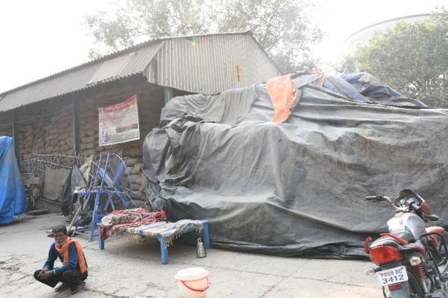 गल्ला मंडी के आठ क्रय केंद्रों में सिर्फ दो पर खरीद