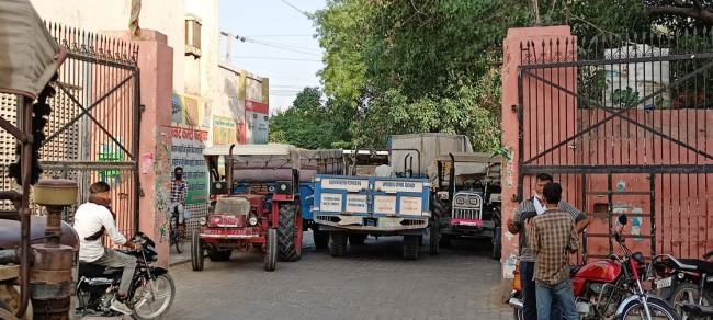 नहीं हुई गेहूं की खरीद, किसानों ने लगाया जाम