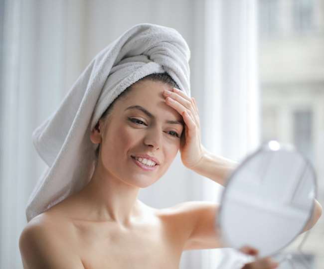 30+ Skin Care Routine: बढ़ती उम्र में भी नजर आना चाहती हैं जवां और खूबसूरत, तो फॉलो करें ये टिप्स