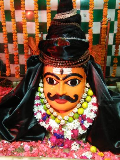 बाबा बड़े शिव का बटुक भैरव रूप में हुआ श्रृंगार