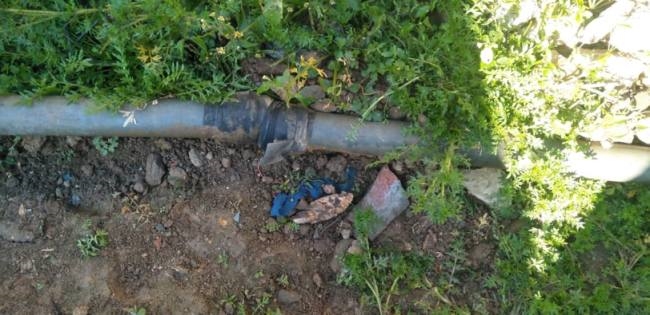 लोहाघाट नगर में हर रोज बर्बाद हो रहा हजारों लीटर पानी