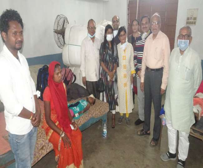Red cross Eye Camp : पांच वर्ष की श्रावंती मुंडा की दोनों आंख में मोतियाबिंद, एक का हुआ आपरेशन