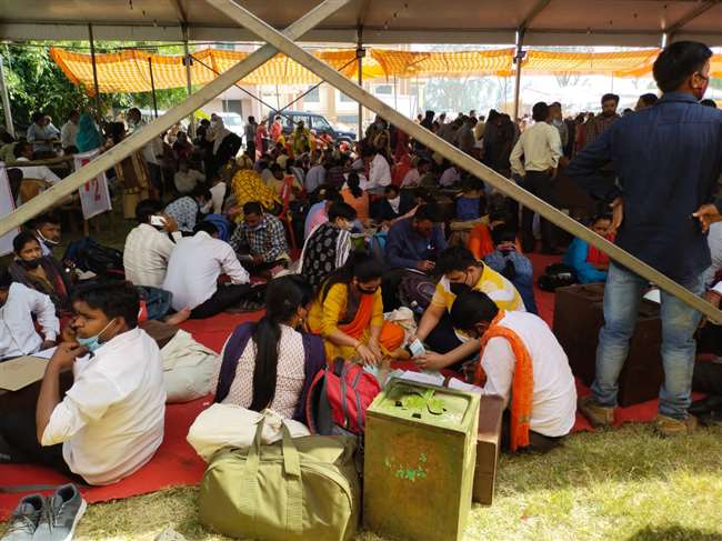 Rampur Panchayat Election Voting News : रामपुर में कड़ी सुरक्षा के बीच मतदान आज, 10210 कर्मचारी किए तैनात