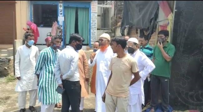 पाइप लाइन मरम्मत व पानी छिड़काव के लिए शिवलीबाड़ी के ग्रामीणों ने किया हंगामा