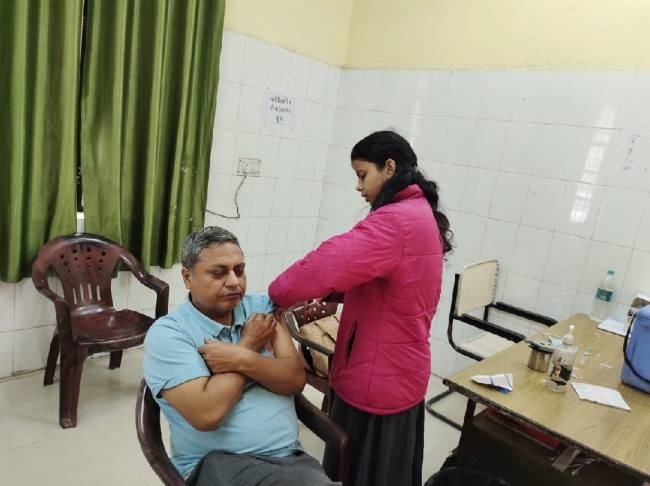 अभियान चलाकर 44556 को लगाया गया टीका