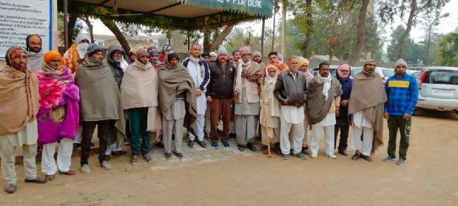 ग्रामीणों ने जताया रोष, आारोपितों की गिरफ्तारी की उठाई मांग