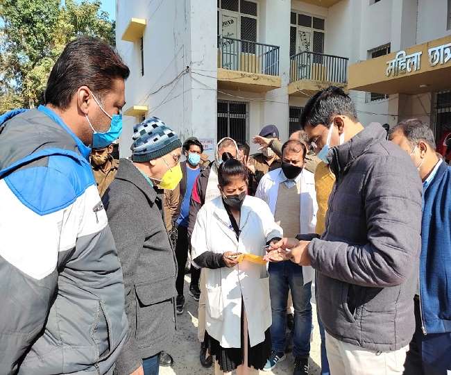संक्रमितों को तत्काल कोविड किट उपलब्ध कराएं, पूर्वी चंपारण में डीएम ने जारी किया दिशा निर्देश