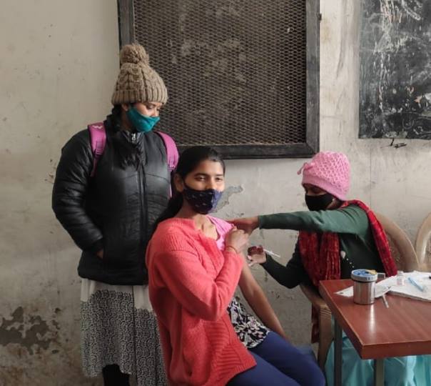 434 केंद्रों पर 94352 लोगों का हुआ टीकाकरण