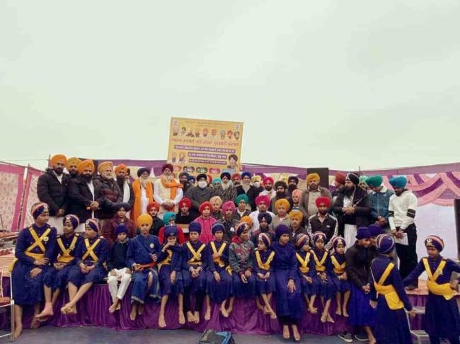 माघी मेले में युवाओं ने किया वीर रस का प्रदर्शन
