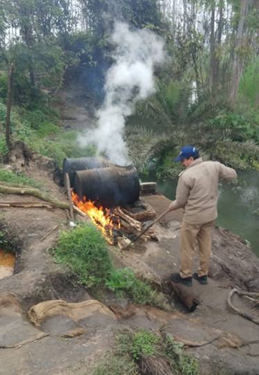 रुद्रपुर और पंतनगर में कच्ची शराब के साथ सात पकड़े