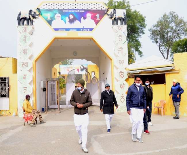 पंजाब विधानसभा चुनाव की आहट के साथ सियासी दलों का फिर डेरा सच्चा सौदा की ओर रुख