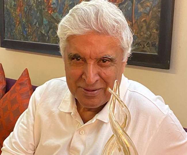 सलीम खान के साथ मिलकर जावेद अख्तर ने हिंदी सिनेमा में बनाया था अपना नाम, दीं ये ब्लॉकबस्टर फिल्में