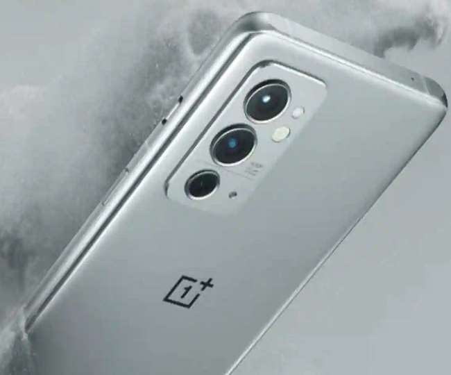 4000 रुपये के इंस्टैंट डिस्काउंट पर खरीदें OnePlus 9RT, जानिए डील्स और ऑफर्स