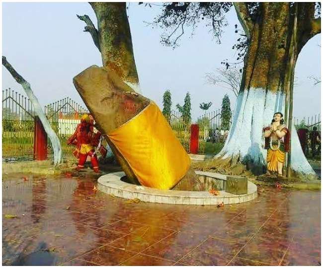 Holika Dahan 2022: भक्त प्रहलाद को बचाने के लिए खंभे से प्रकट हुए थे भगवान नरसिंह, यहां आज भी है ये स्तंभ