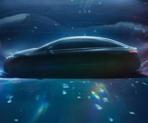 Mercedes EQS इलेक्ट्रिक सेडान से कंपनी ने उठाया पर्दा