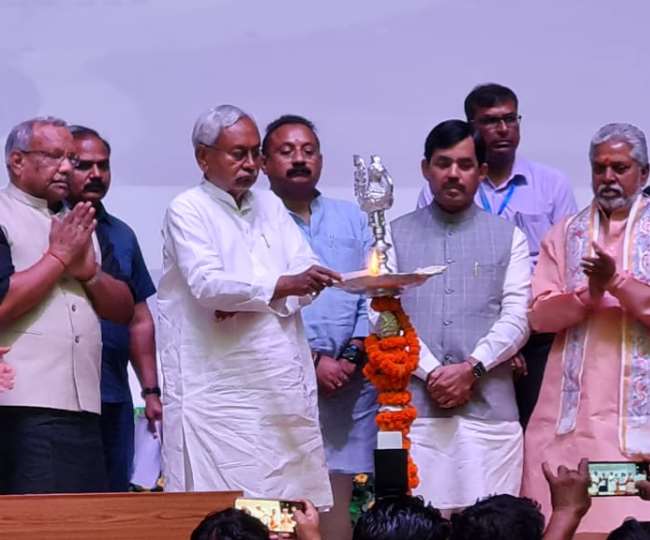 सीएम नीतीश कुमार ने बोधगया में अंतरराष्ट्रीय महाबोधि सांस्कृतिक केंद्र का किया उद्घाटन, 145 करोड़ की लागत से बना है सेंटर