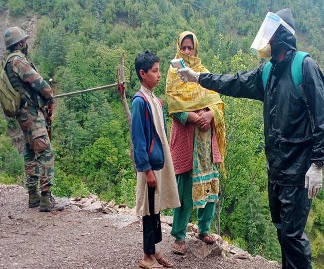 Army in Jammu: आवाम को कोरोना से महफूज रख रही सेना, दूरदराज तक पहुंच रहा सेना को मेडिकल पेट्रोल