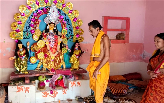 गंधवनिक समाज के कुलदेवी गंधेश्वरी माता की पूजा शुरू