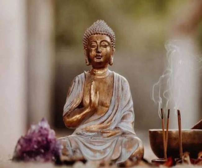 Buddha Purnima 2022: गौतम बुद्ध ने बताया, व्यक्ति को कैसे मिल सकती है दुखों से मुक्ति