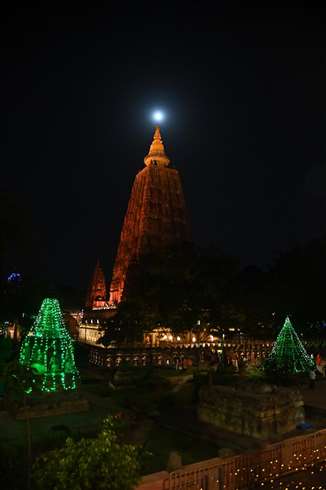 भगवान बुद्ध के 2566 बुद्ध जयंती पर बोधगया हुआ बुद्ध मय, धम्म यात्रा से शुरू हुई बुद्ध जयंती